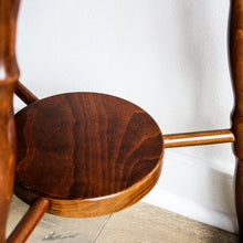 Charger l'image dans la galerie, Guéridon en bois tripode