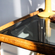 Charger l'image dans la galerie, Table basse en rotin et verre fumé