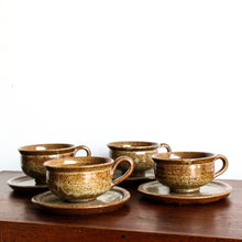 Charger l'image dans la galerie, 4 tasses et sous-tasses à café vintage