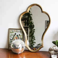 Charger l'image dans la galerie, Grand miroir en bois doré