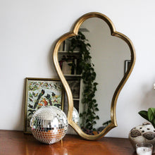 Charger l'image dans la galerie, Grand miroir en bois doré