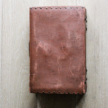 Charger l'image dans la galerie, Valisette Fibroc vintage