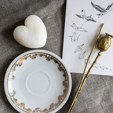 Charger l'image dans la galerie, coffret cadeau vintage coupelle savon artisanal