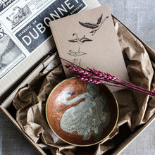 Charger l'image dans la galerie, coffret cadeau vintage carnet coupelle laiton