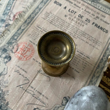 Charger l'image dans la galerie, Œufs en onyx et leur coquetier vintage