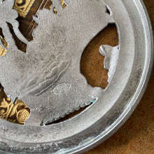 Charger l'image dans la galerie, Boite à bijoux en verre et étain vintage