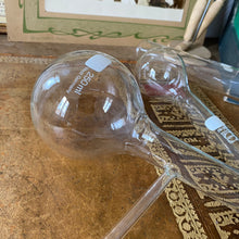 Charger l'image dans la galerie, Ensemble de verrerie de chimie vintage