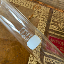 Charger l'image dans la galerie, Ensemble de verrerie de chimie vintage