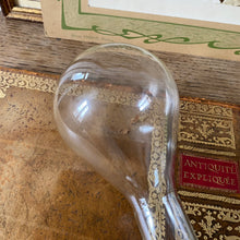 Charger l'image dans la galerie, Ensemble de verrerie de chimie vintage