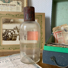 Charger l'image dans la galerie, Flacons de pharmacie anciens