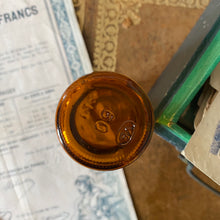 Charger l'image dans la galerie, Flacons de pharmacie anciens