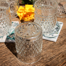 Charger l'image dans la galerie, 6 verres à whisky vintage