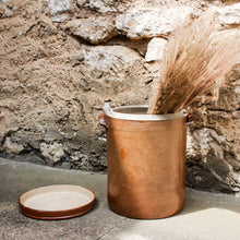 Charger l'image dans la galerie, Large saloir en grès vintage