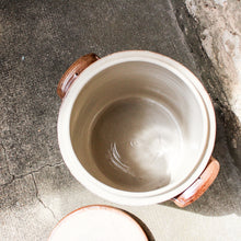 Charger l'image dans la galerie, Large saloir en grès vintage