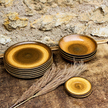 Charger l'image dans la galerie, Assiettes en grès vintage Longchamp