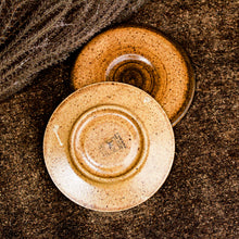 Charger l'image dans la galerie, Assiettes en grès vintage Longchamp