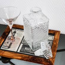 Charger l'image dans la galerie, Carafe en verre fabriquée en France