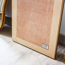 Charger l'image dans la galerie, Grand miroir mural doré en bois et plâtre vintage