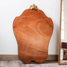 Charger l'image dans la galerie, Miroir coquille doré en bois et plâtre vintage