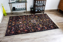 Charger l'image dans la galerie, Grand tapis vintage coloré et oriental