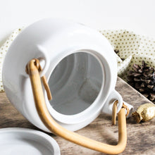 Charger l'image dans la galerie, Théière en céramique vintage