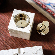 Charger l'image dans la galerie, Cendrier et briquet en travertin par Cerri Nestore