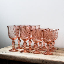 Charger l'image dans la galerie, Verres Rosaline vintage | Touche rose