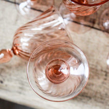 Charger l'image dans la galerie, Verres Rosaline vintage | Touche rose