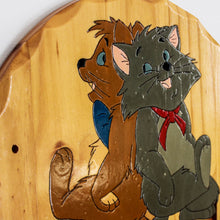 Charger l'image dans la galerie, Porte-manteau mural vintage Les Aristochats