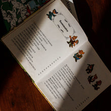 Charger l'image dans la galerie, Livres vintage Disney Classiques