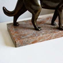 Charger l'image dans la galerie, lampe marbre chien pied