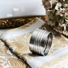 Charger l'image dans la galerie, Rond de serviettes ancien