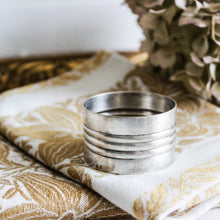 Charger l'image dans la galerie, Rond de serviettes ancien