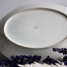 Charger l'image dans la galerie, Grand plat en porcelaine de Limoges