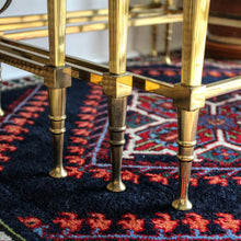 Charger l'image dans la galerie, Tables gigognes en laiton