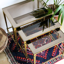 Charger l'image dans la galerie, Tables gigognes en laiton