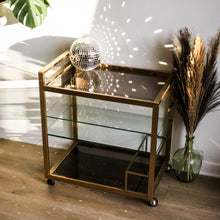 Charger l'image dans la galerie, Desserte en métal doré et verre