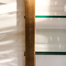 Charger l'image dans la galerie, Desserte en métal doré et verre