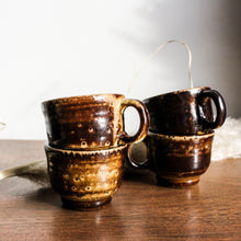 Charger l'image dans la galerie, 4 tasses à café vintage