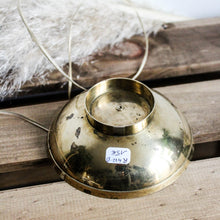 Charger l'image dans la galerie, Coupelle en laiton cloisonné vintage