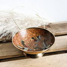 Charger l'image dans la galerie, Coupelle en laiton cloisonné vintage