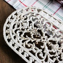 Charger l'image dans la galerie, Dessous de plat blanc oval