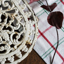 Charger l'image dans la galerie, Dessous de plat blanc oval