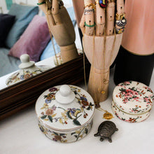 Charger l'image dans la galerie, Boîte à bijoux fleurie en céramique