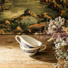 Charger l'image dans la galerie, Duo de tasses en céramique vintage
