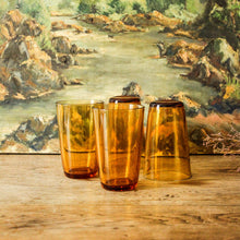 Charger l&#39;image dans la galerie, Verres à eau ambrés vintage Vereco
