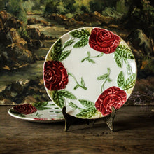 Charger l'image dans la galerie, Assiettes en barbotine anciennes