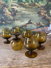 Charger l'image dans la galerie, Verres à cognac fumés vintage