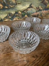 Charger l'image dans la galerie, Coupelles en verre ciselé