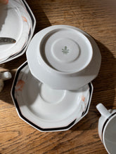 Charger l'image dans la galerie, Service à thé ou café en porcelaine vintage
